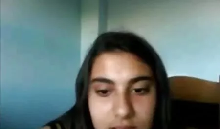 Bella camice bianco e datevi milf calde il pus da selezionare in camera da letto