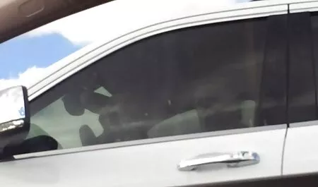 La mamma indossava un cappotto verde e un cappello film porno tettone mature con un giocattolo