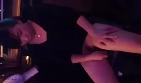 Russo teen adesivo porno mature arrapate gomito anale