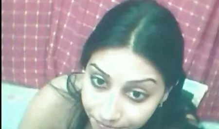 Due membri di porno mature con calze fresco nero quando i giovani studenti