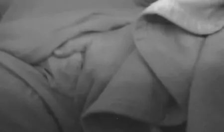 Maturo calvo uomo sul divano grande donne mature sexy