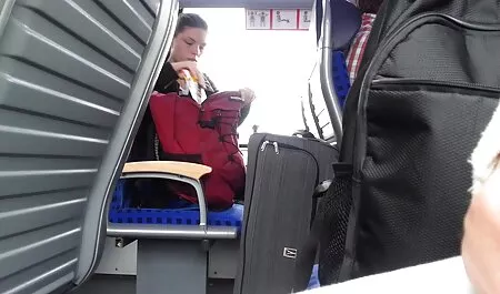 Ragazza con trafitto video donne mature sexy lingua culo ragazza sul pavimento