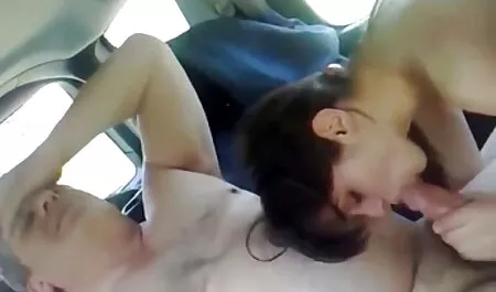 I francesi si mature vecchie porno divertono con tre uomini più anziani.