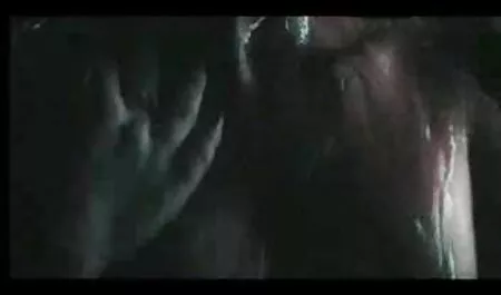 Hahal si tolse i pantaloni e poi video porno mature bionde Cooney bagnato il suo fidanzato.