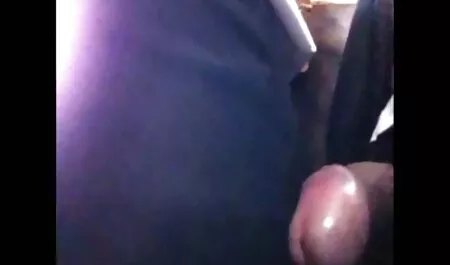 Spilla milf senza slip russa