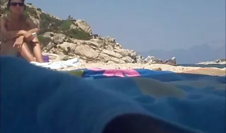 Donne nere sovrappeso milf massaggi succo e latte dal capezzolo
